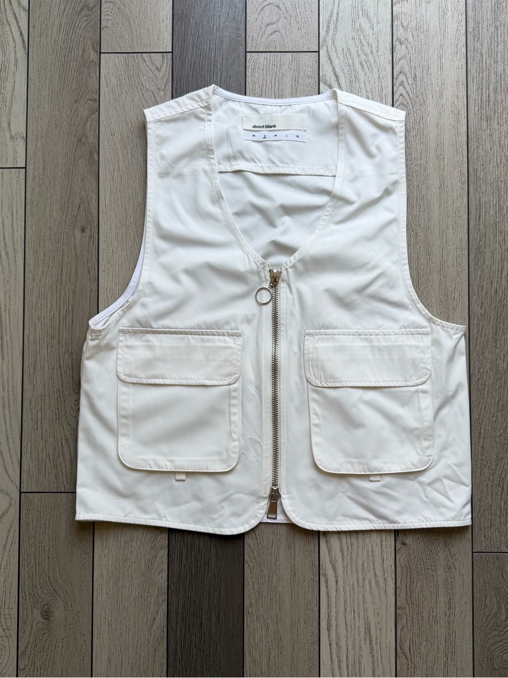 about blank Cream Utility Zip Vest size S